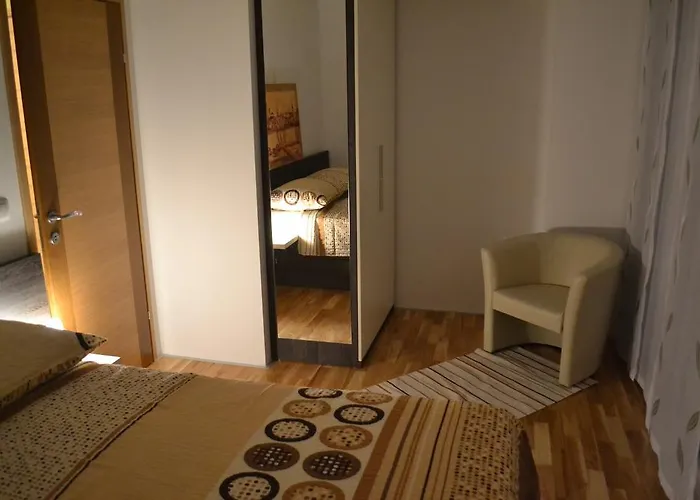 Lägenhet Kalelarga 4